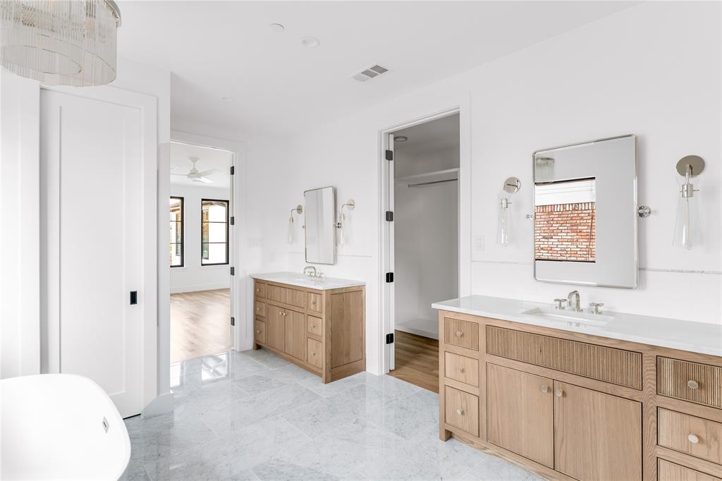V W Greenwades - Residential