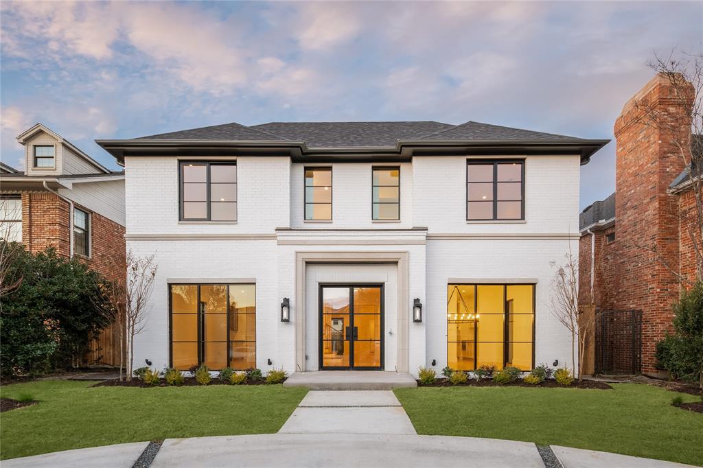 No detail was overlooked with this stunning University Park new build by Langford Custom Homes. This incredible home features 5 beds, 5.2 baths & 4,935 sq ft. Entertaining is easy w open living & kitchen, as well as formal dining room, breakfast room & study. The gourmet kitchen is complete w marble countertops, Thermador appliances & wine storage. Upstairs features 4 bedrooms, each w ensuite bath & a 5th bedroom or playroom. Design details include 3.5” white oak floors throughout, designer lighting, tile & more. Enjoy a spacious landscaped backyard w room for a pool, as well as a large outdoor living space. An oversized 2 car garage includes ample space for larger cars & storage. Zoned to Armstrong Elementary!