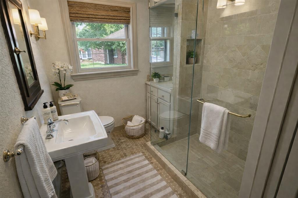 University Place - Residential Income