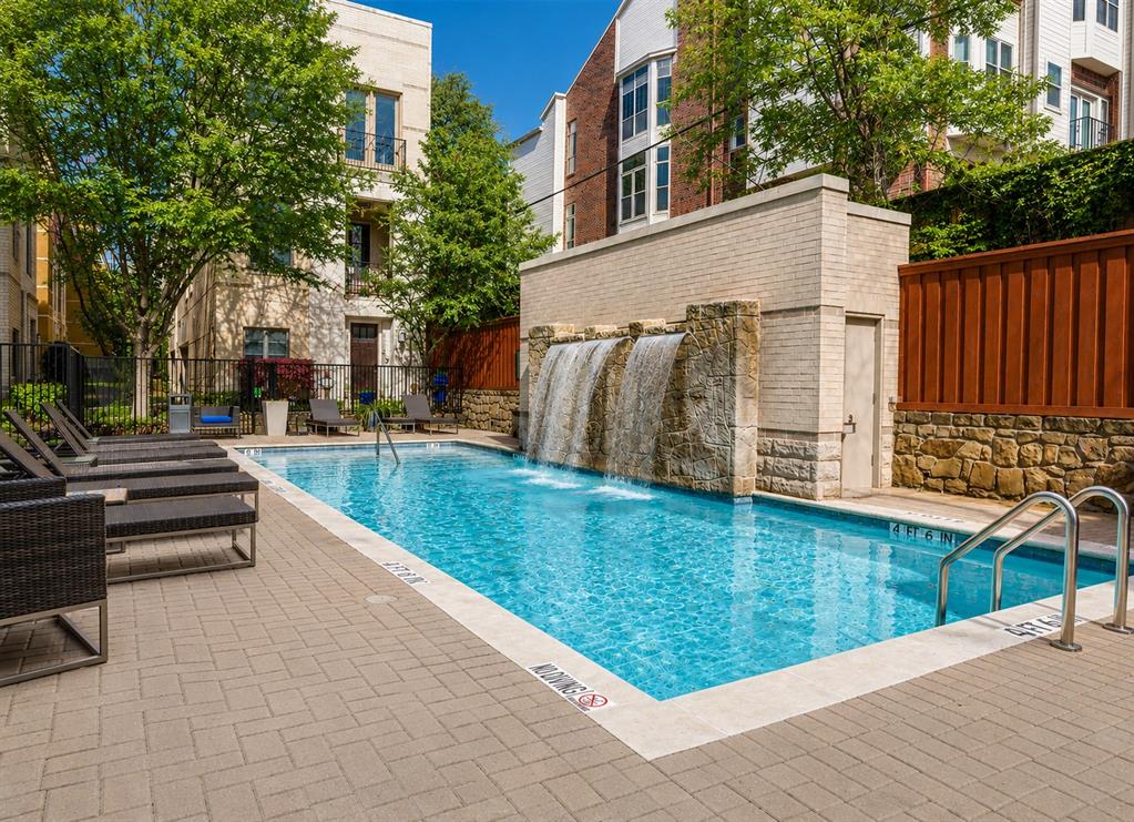 Vine Condos - Residential