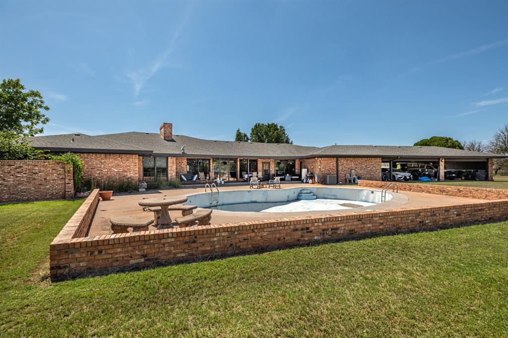 Jolly Rogers - Residential