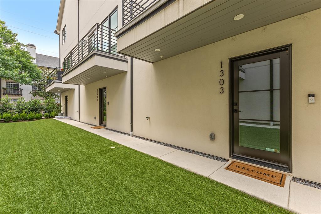 Lakeside - Residential