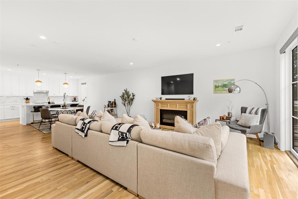 Lakeside - Residential
