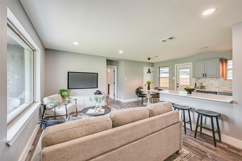 Cloverdale 06 - Residential