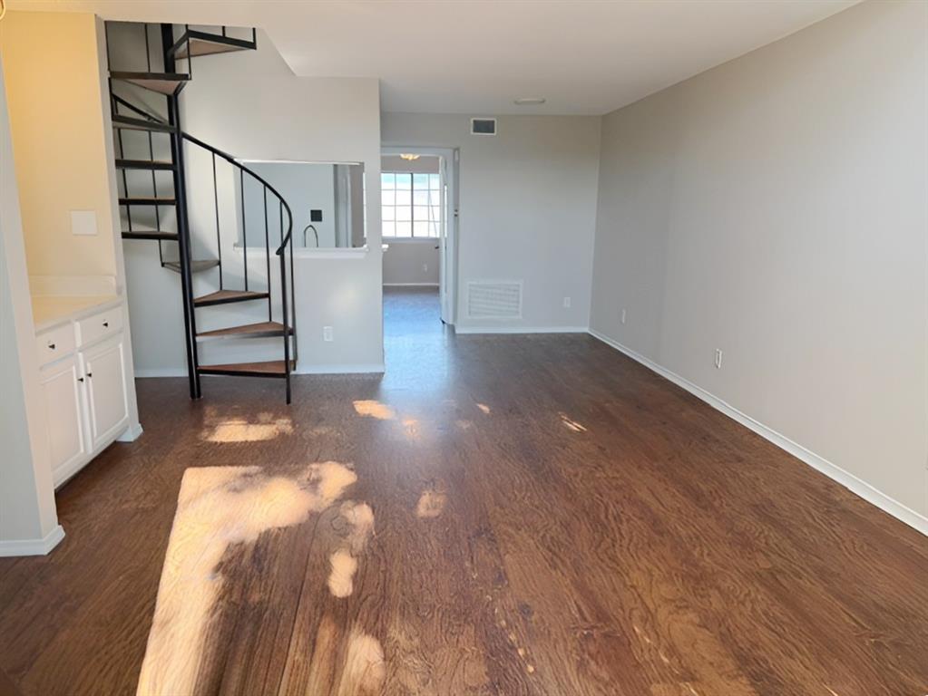 Springmont Condo Ph 01-04 - Residential