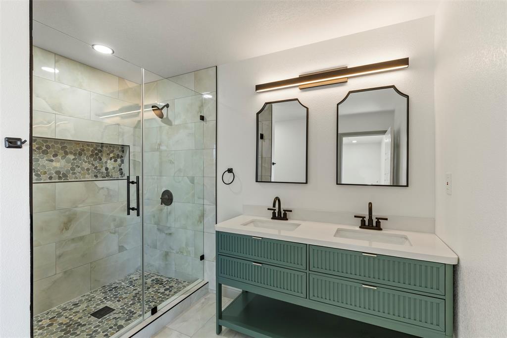 LAKE GRANBURY HBR SEC A - Residential