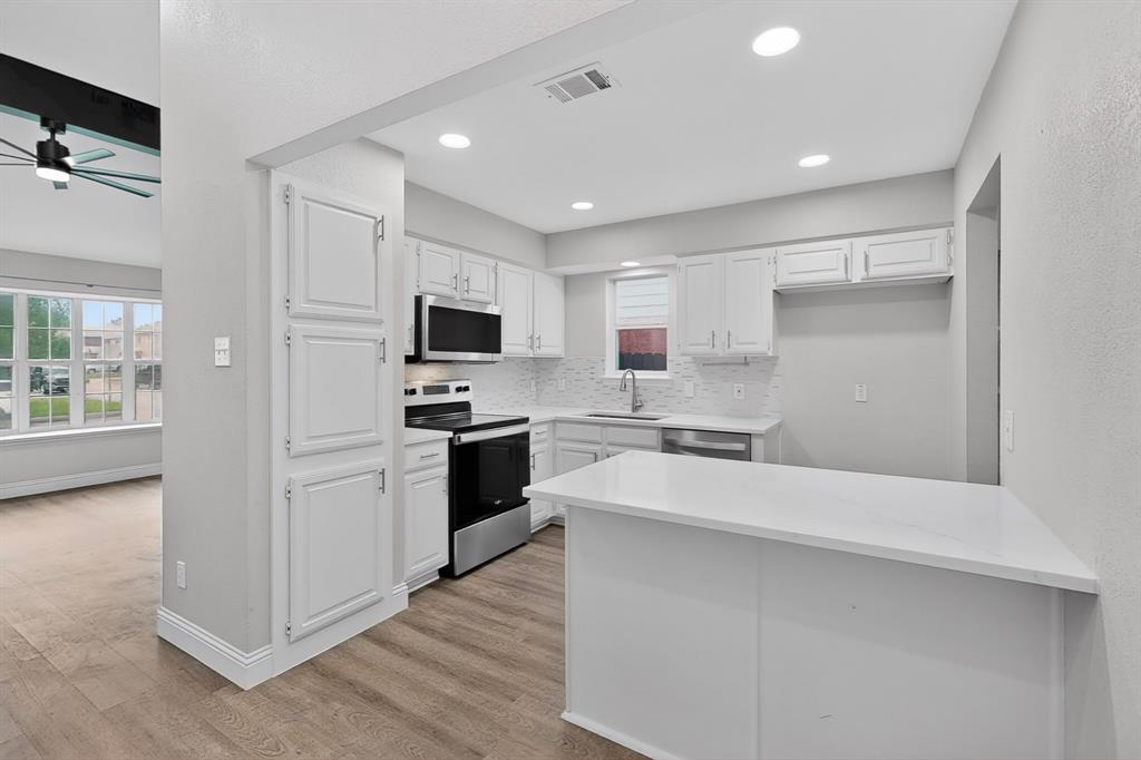 Huntington Village Add - Residential