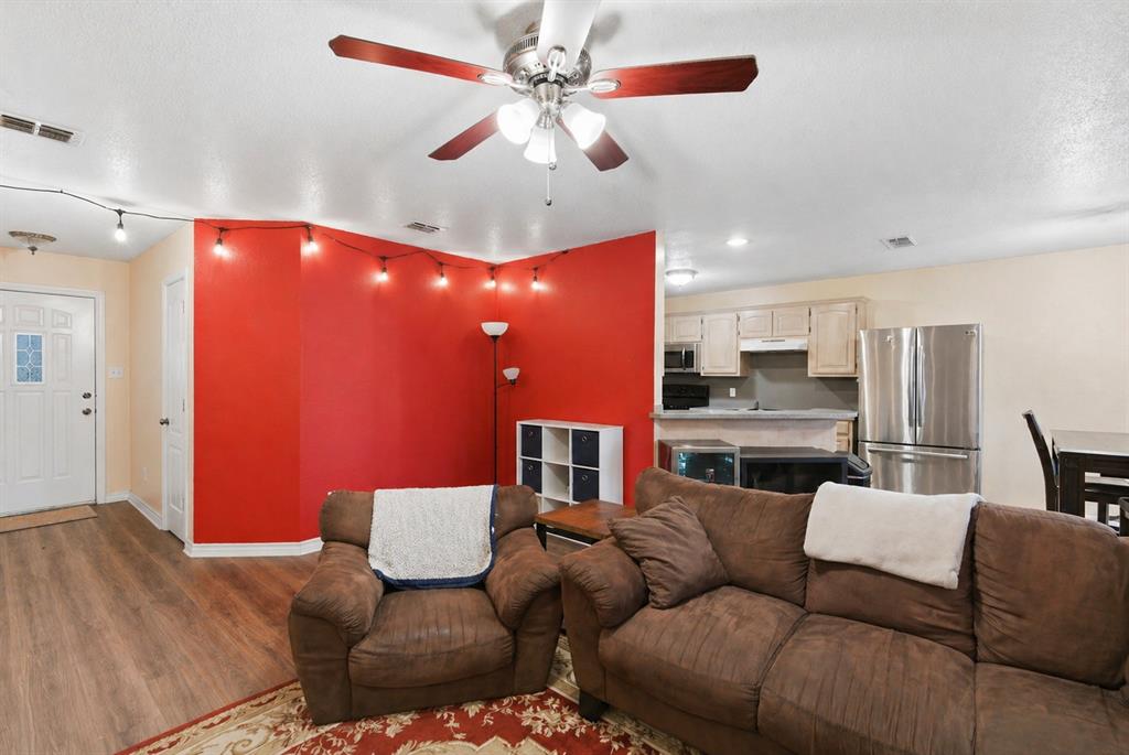 One Garden Place - Residential Income