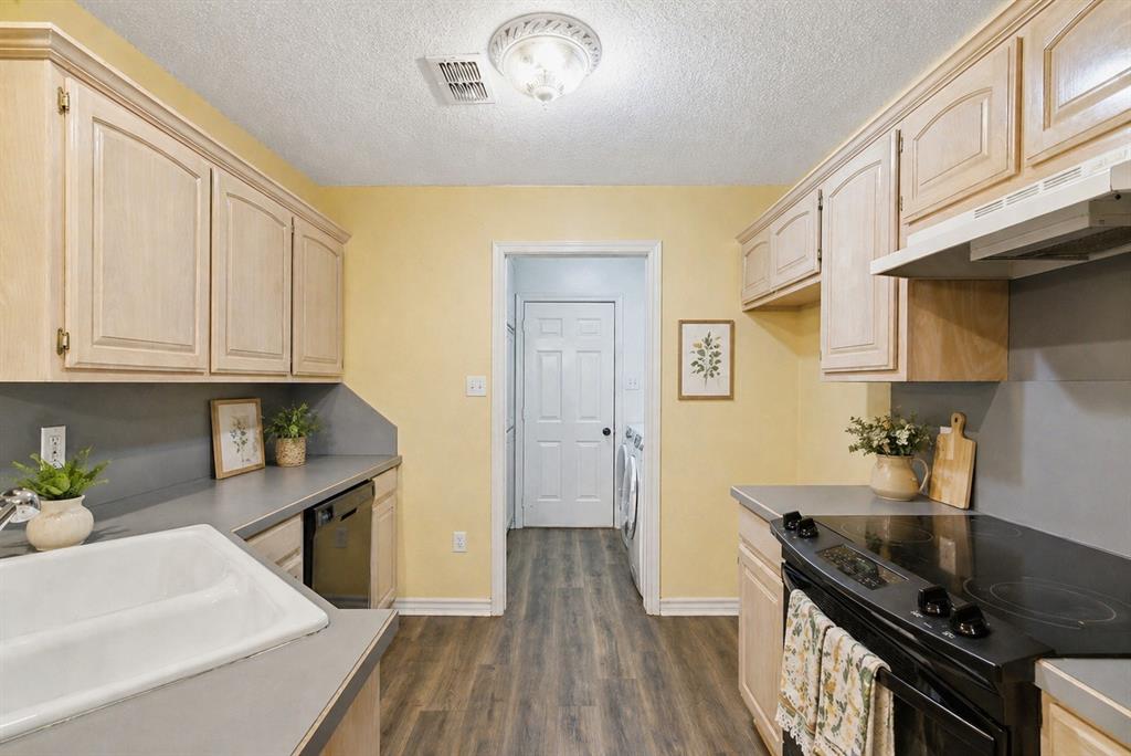 One Garden Place - Residential Income