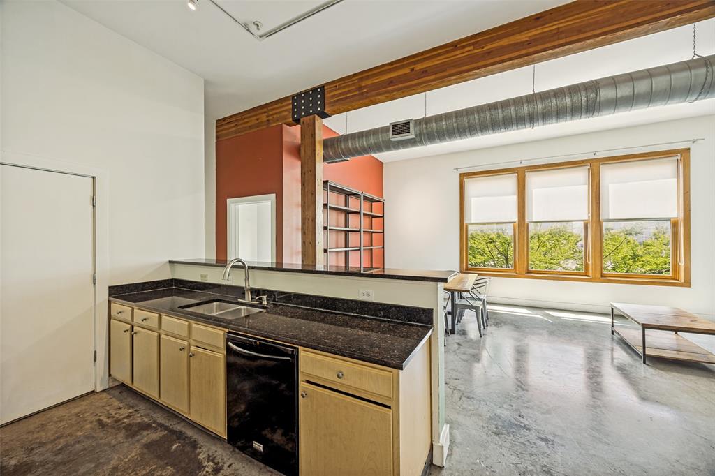 Live Oak Lofts Condo - Residential