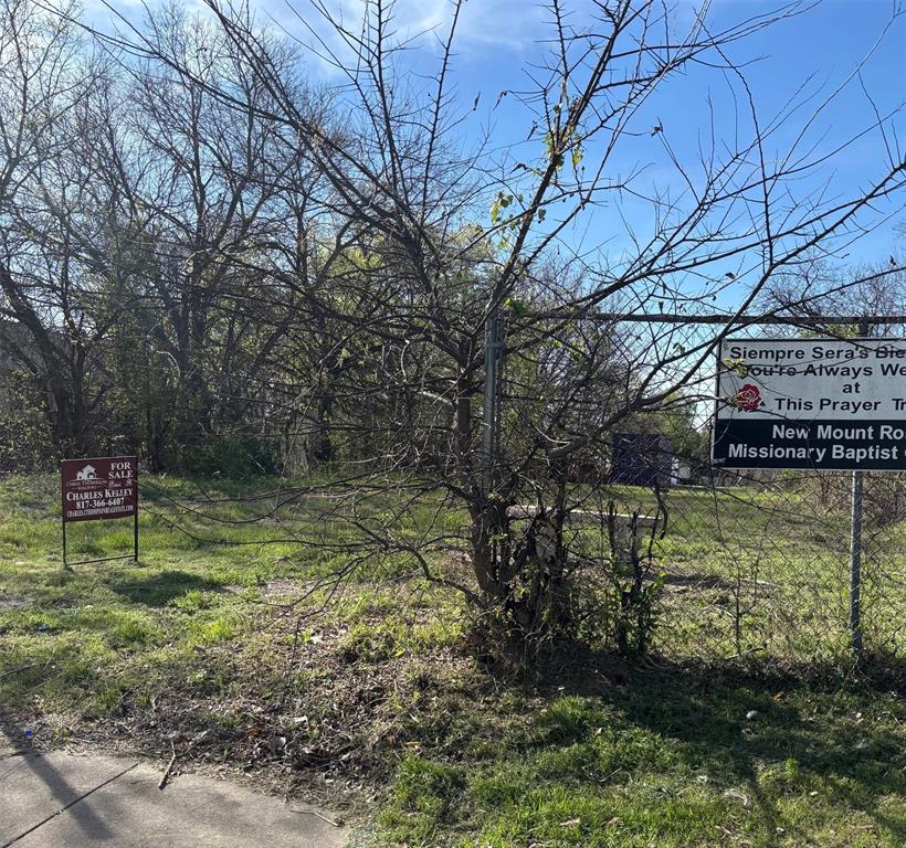 This lot is lot 13 block 58 CF2864-(1104).  1112 Glen Garden has several lots attached to this address. Only lot 13 Block 58 is for sale not entire lot.
 Lot is currently zoned Community Facilitation Church owned.  This lot will need to be separated from additional lots associated with the same tax ID# and zoning will need to be changed back to A5-Residential.