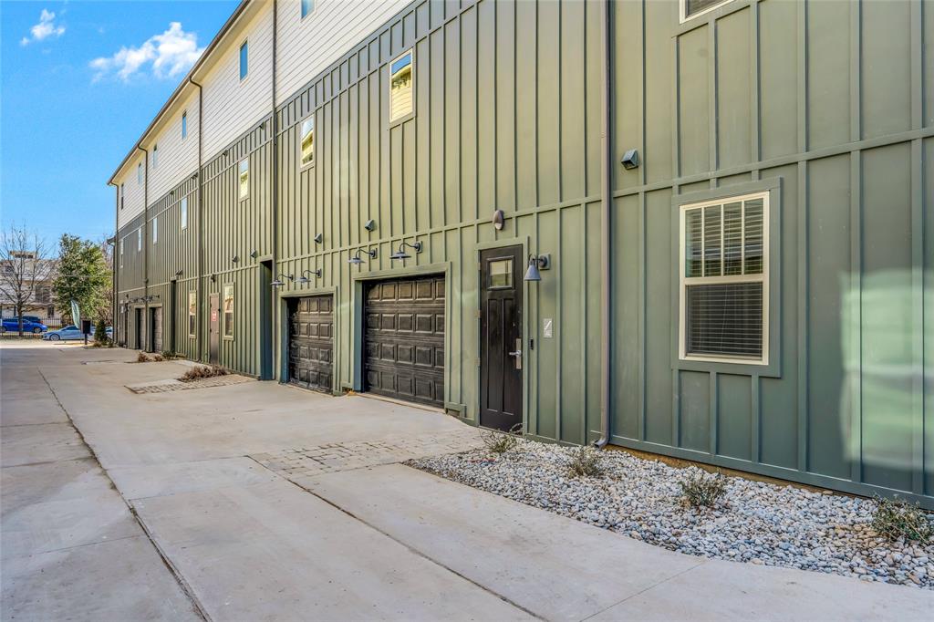 Appel & Harpers City Bl 1493 - Residential Income