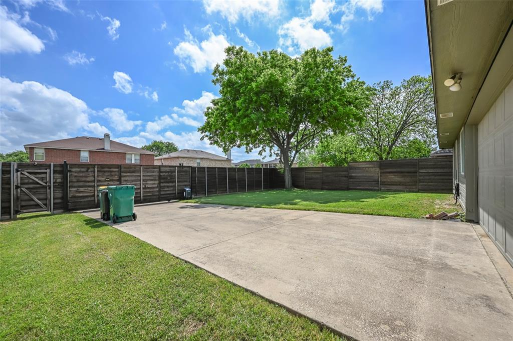 HERITAGE PH 3 BLK 6 LT 14 - Residential