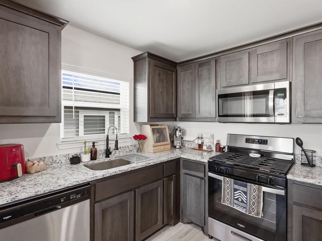 Vista West II - Residential