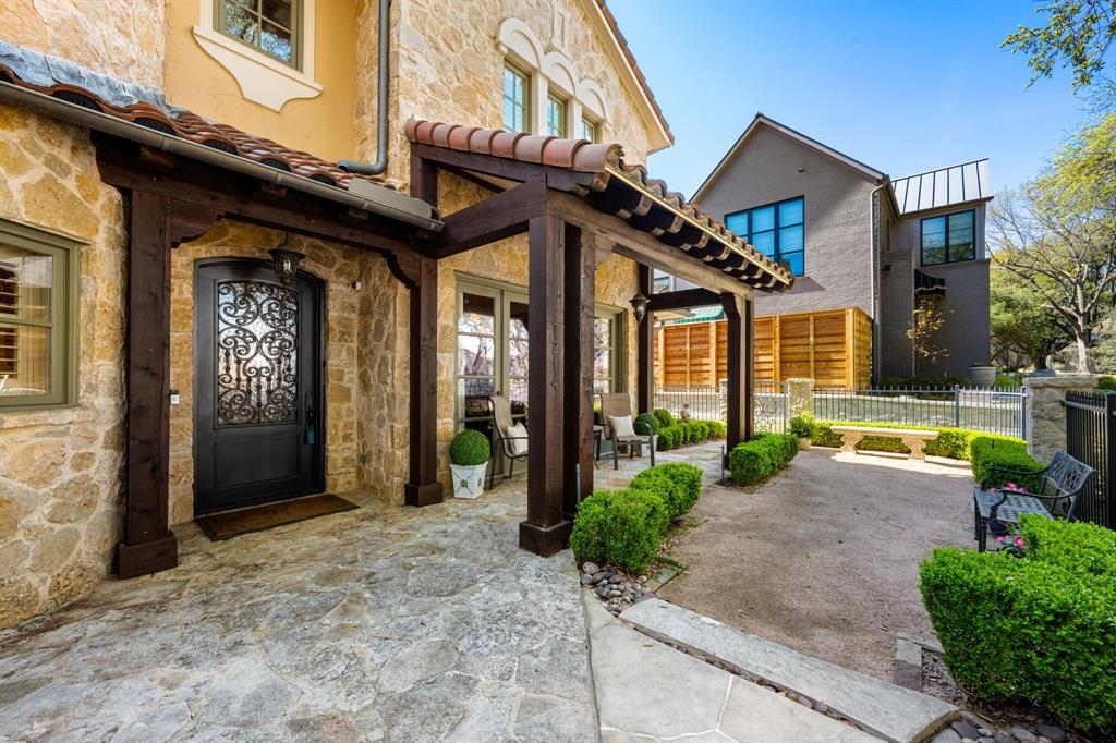 Maple Wood - Residential