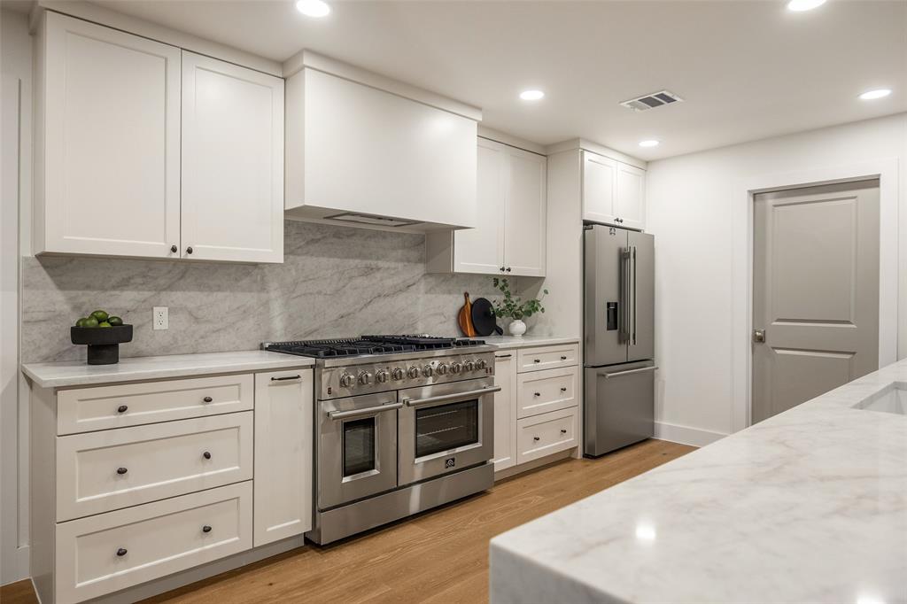 Lovers Lane East - Residential