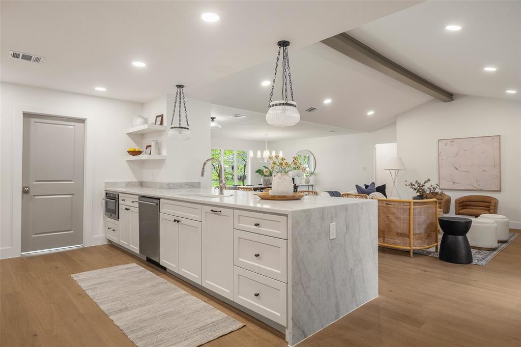 Lovers Lane East - Residential