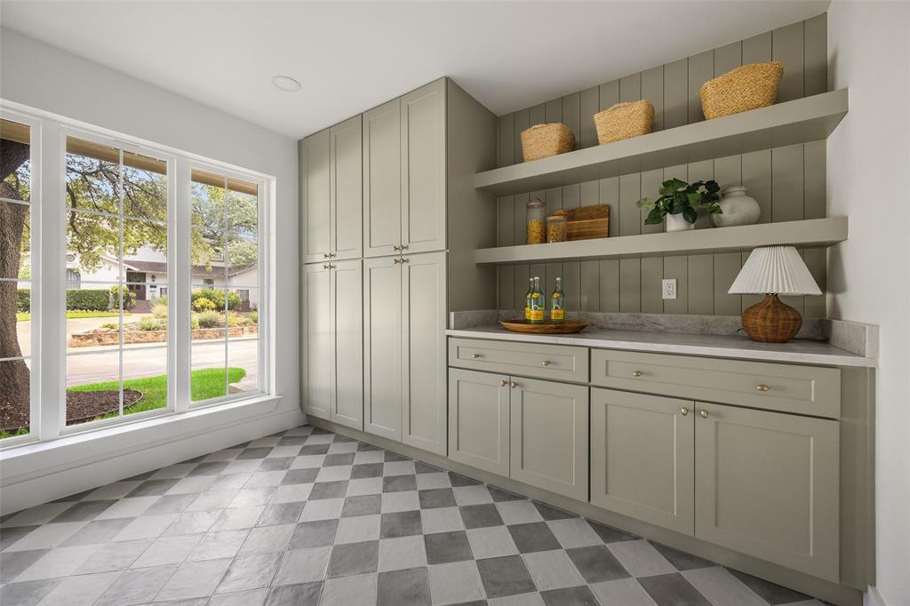 Lovers Lane East - Residential
