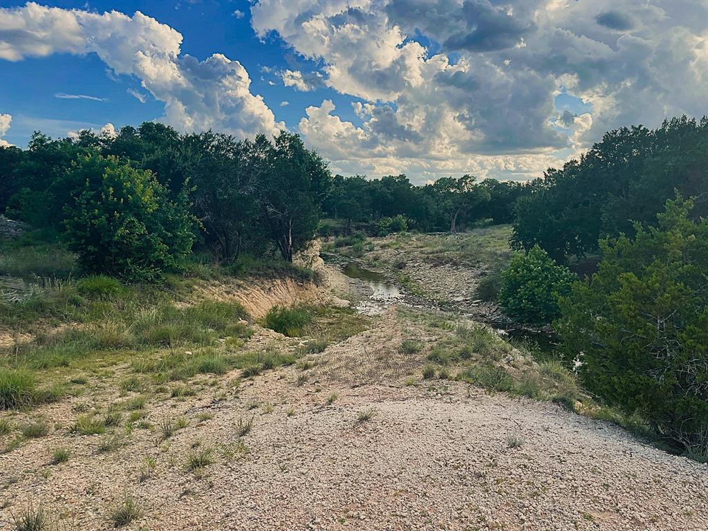 Rio Escondido - Land