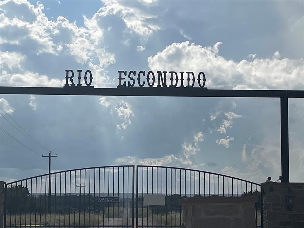 Rio Escondido - Land