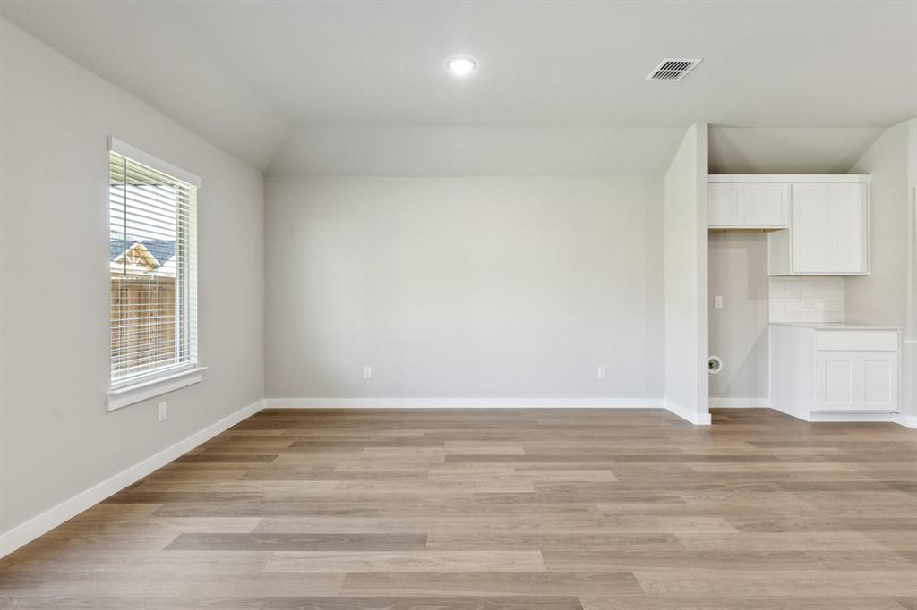 Elevon - Residential