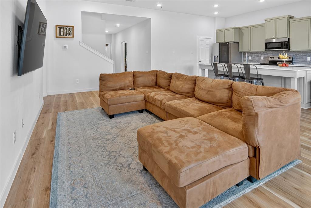 Treaty Oaks - Residential