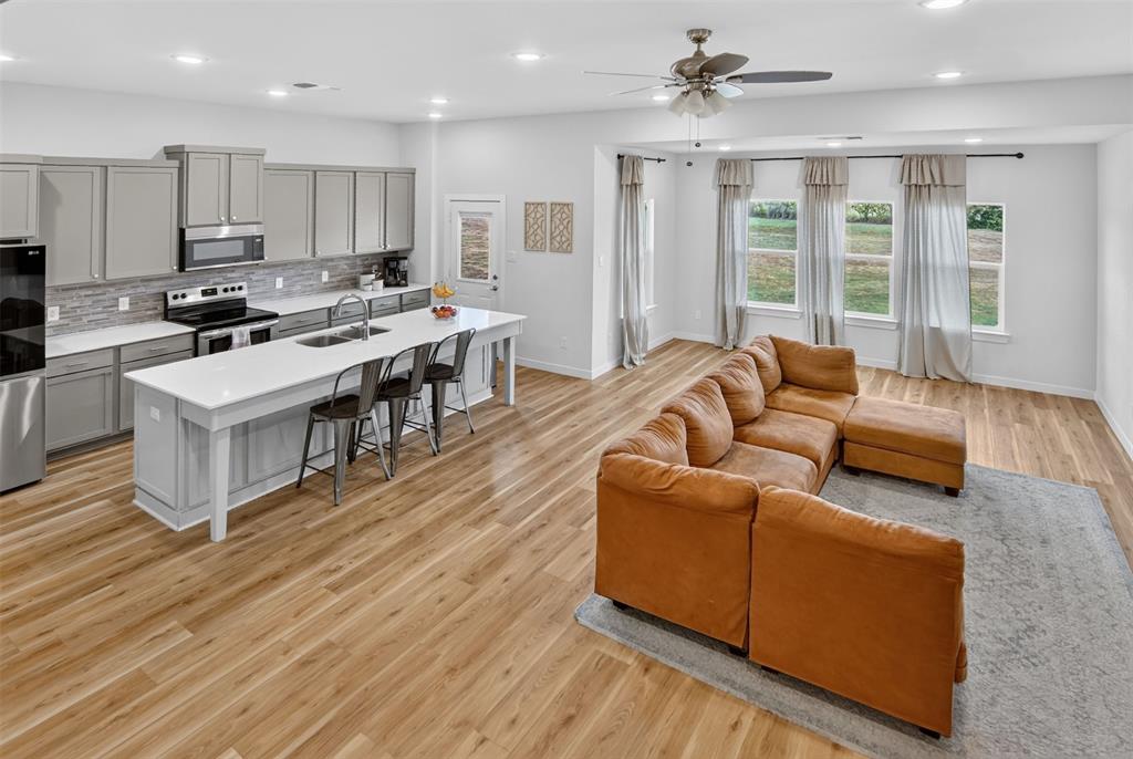 Treaty Oaks - Residential