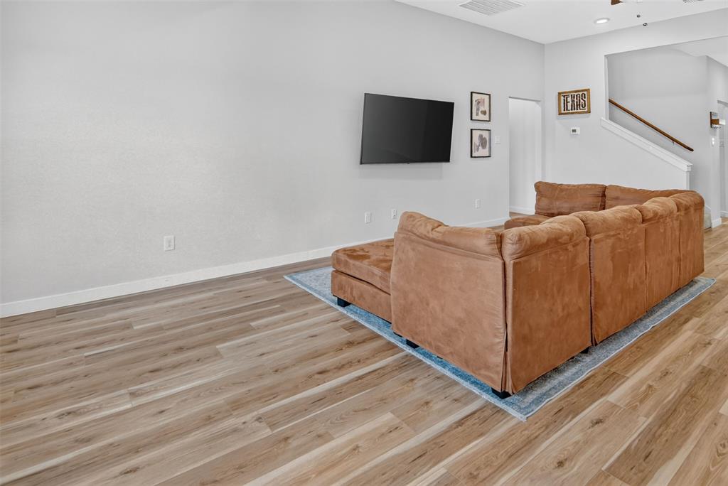 Treaty Oaks - Residential