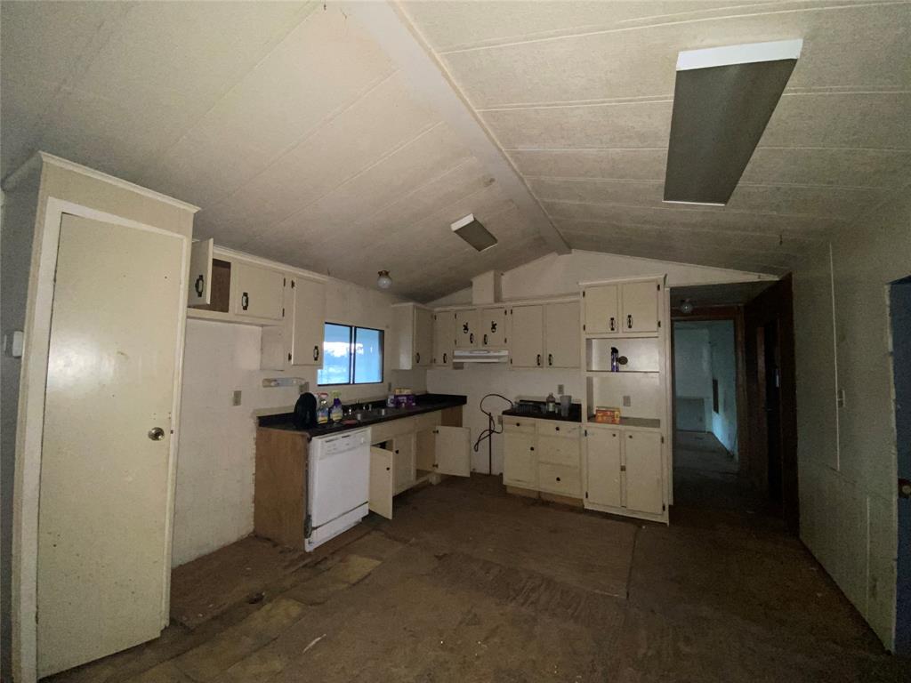 T J Shaw Surv Abs #759 - Residential