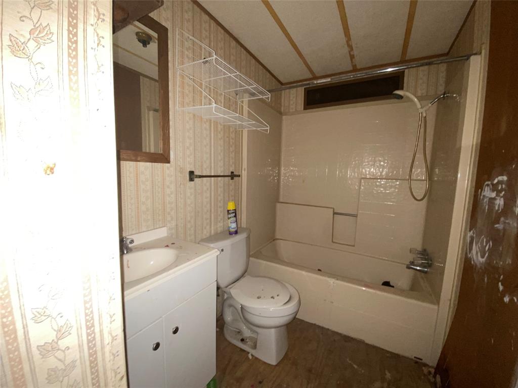 T J Shaw Surv Abs #759 - Residential