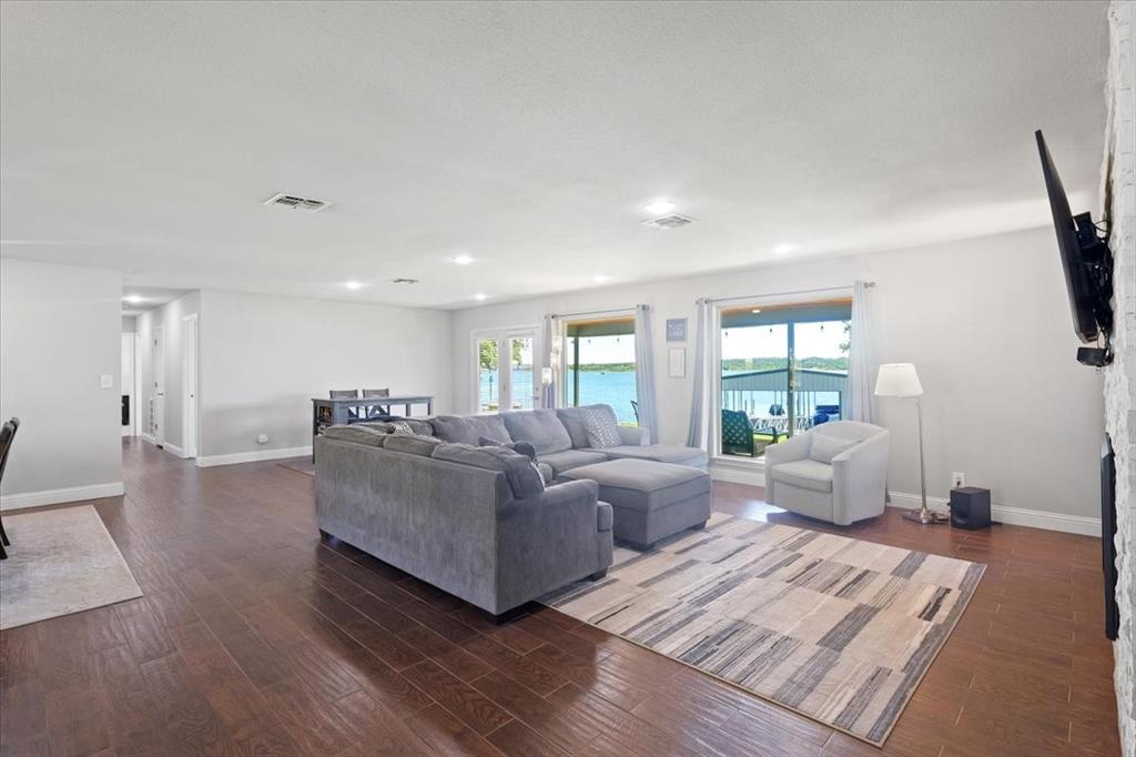 Gaines Bend - Residential