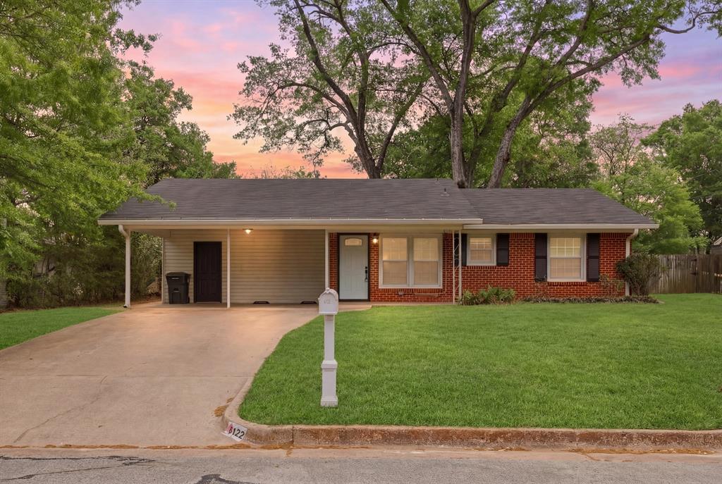 ROLLING HILLS - Residential