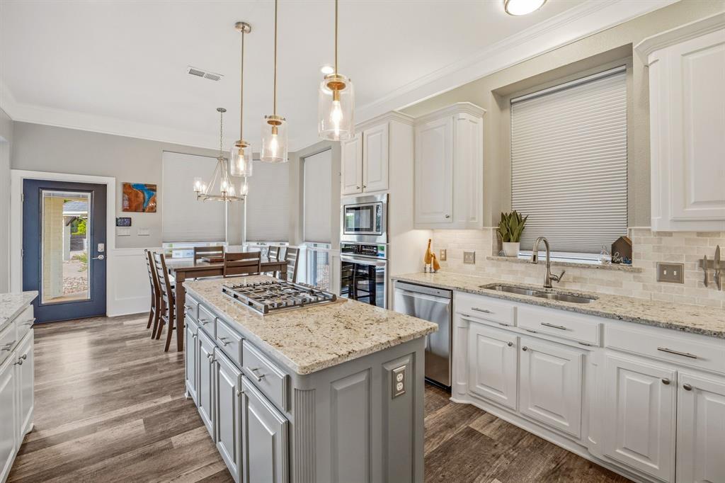 The Oaks At Fall Creek Country Estates Ph Three - Residential