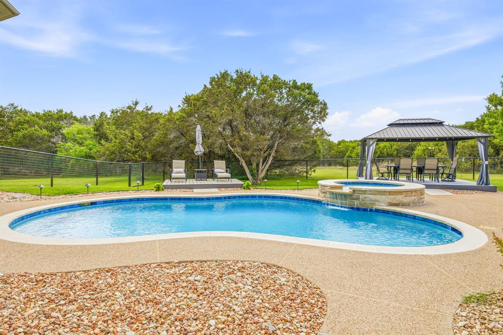 The Oaks At Fall Creek Country Estates Ph Three - Residential