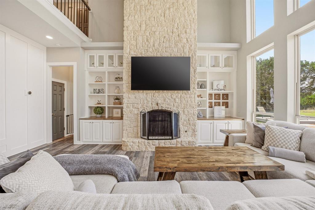 The Oaks At Fall Creek Country Estates Ph Three - Residential