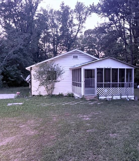 Investor special with endless potential. This spacious 4 bedroom, 2 bath home is ready for a fresh vision and a full transformation. Bring your tools, creativity, and imagination to restore this property to its full charm. Perfect opportunity for investors, flippers, or Buyers looking to create value.  With generous space and great possibilities, this diamond in the rough is waiting for the right touch.  Don't miss this chance to turn potential into profit!


Buyer or Buyer Agent should verify measurement on the property.
