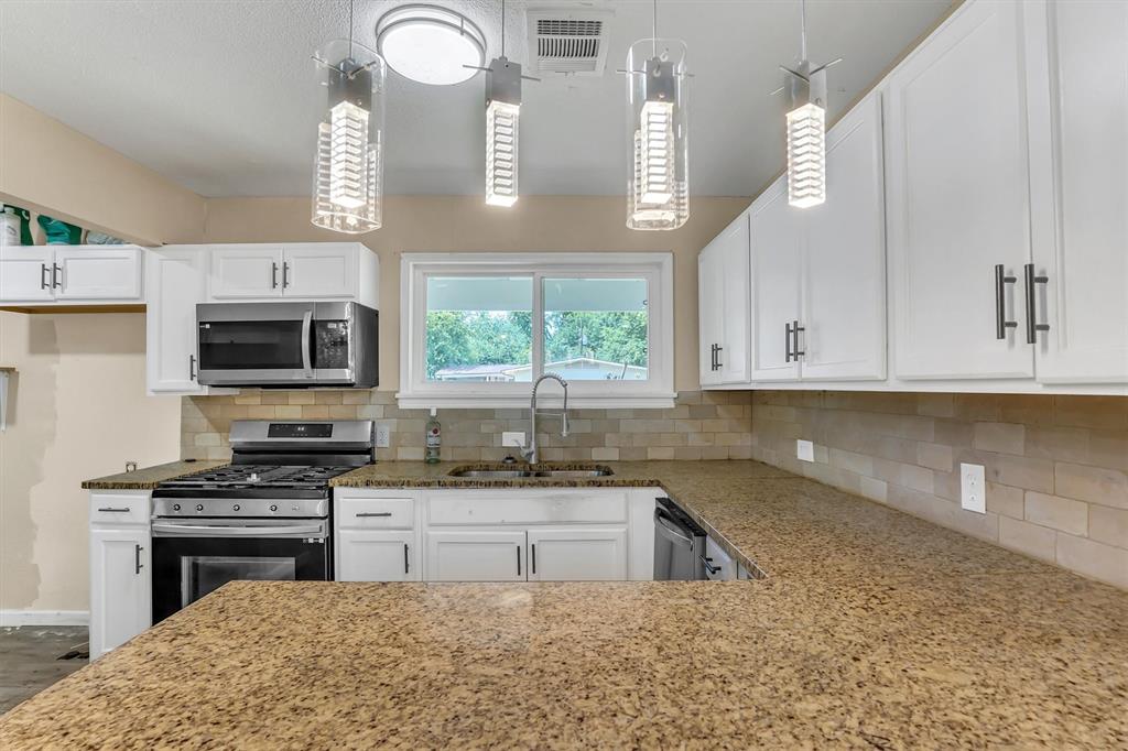 HILLCREST PARK - Residential