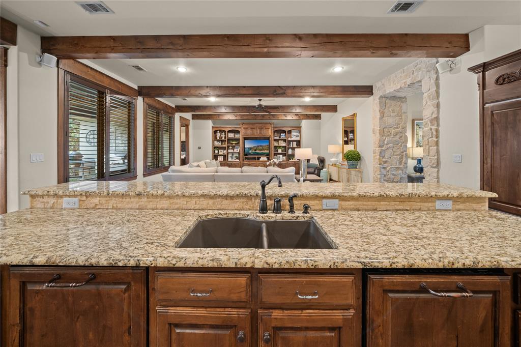 Waters Edge Oak Hollow - Residential