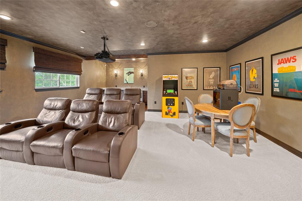 Waters Edge Oak Hollow - Residential