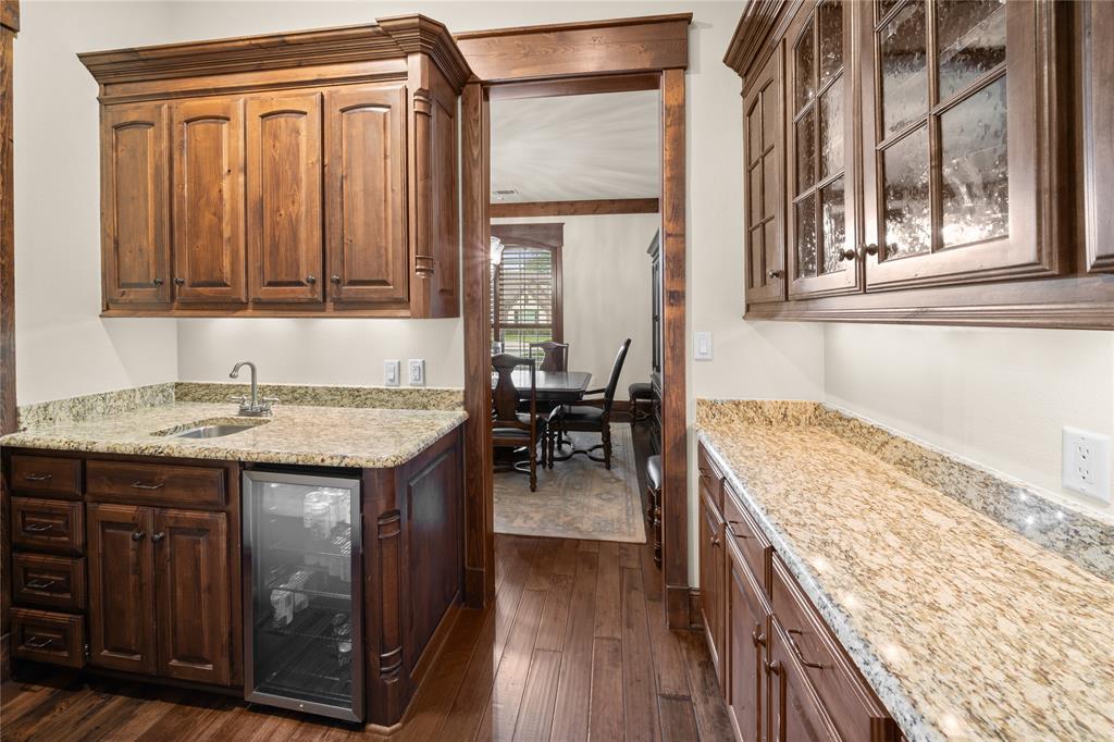 Waters Edge Oak Hollow - Residential