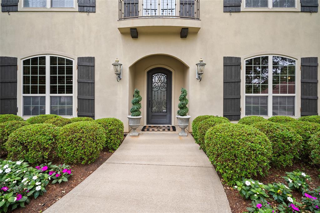Waters Edge Oak Hollow - Residential