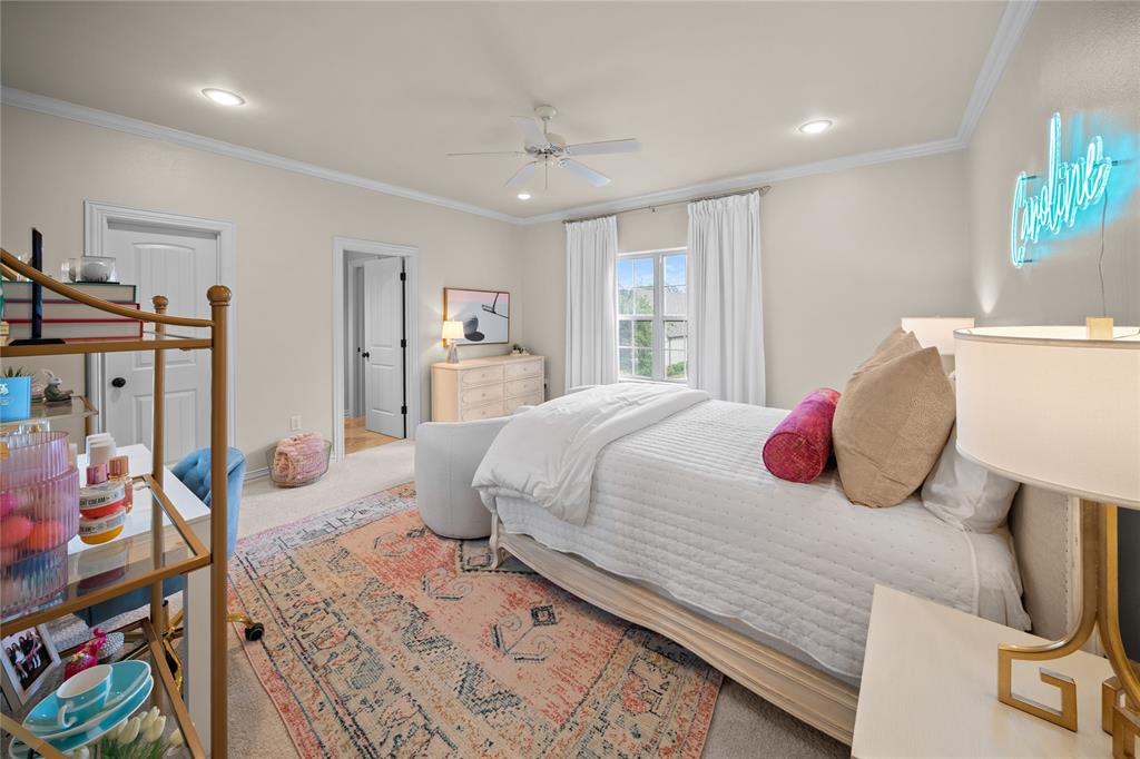 Waters Edge Oak Hollow - Residential