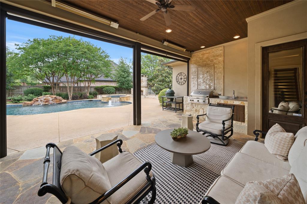 Waters Edge Oak Hollow - Residential