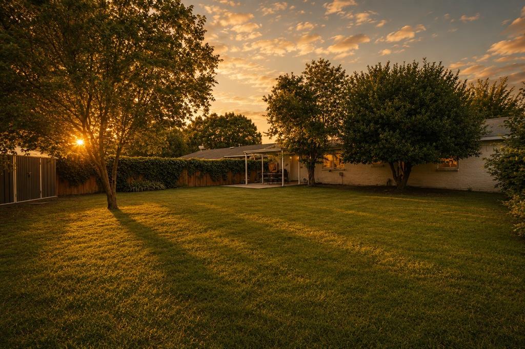Meadows First Sec - Residential
