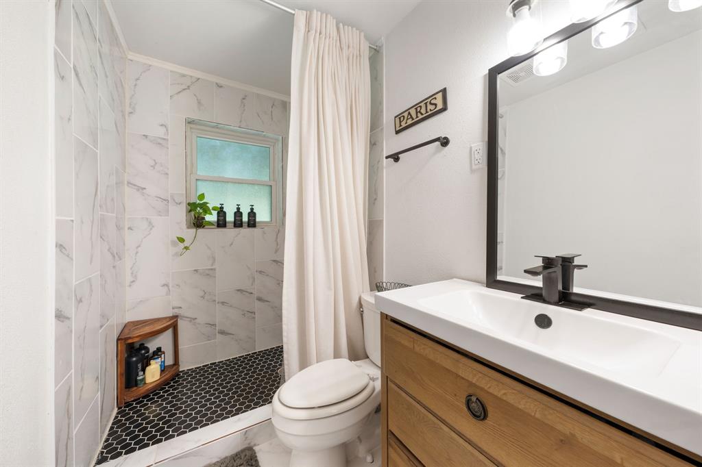 Meadows First Sec - Residential