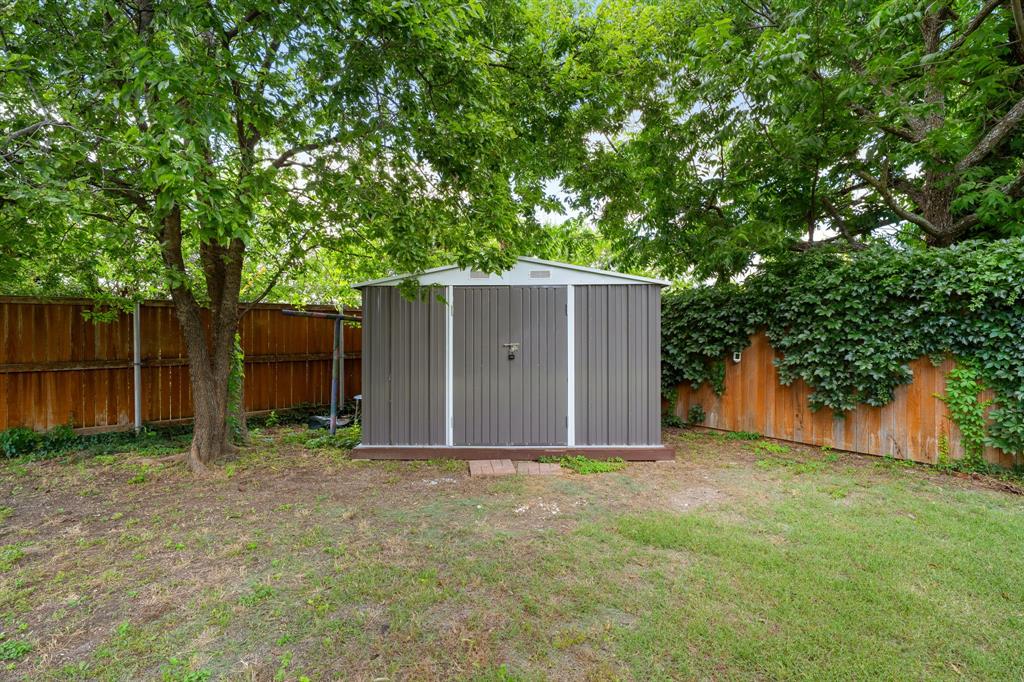 Meadows First Sec - Residential