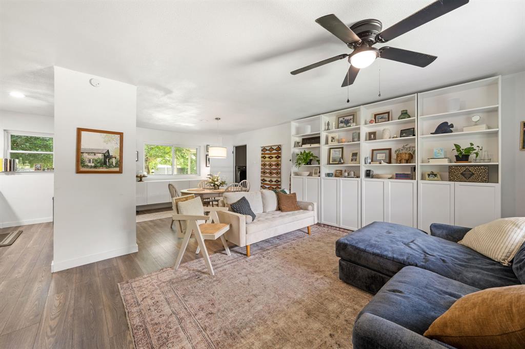 Meadows First Sec - Residential