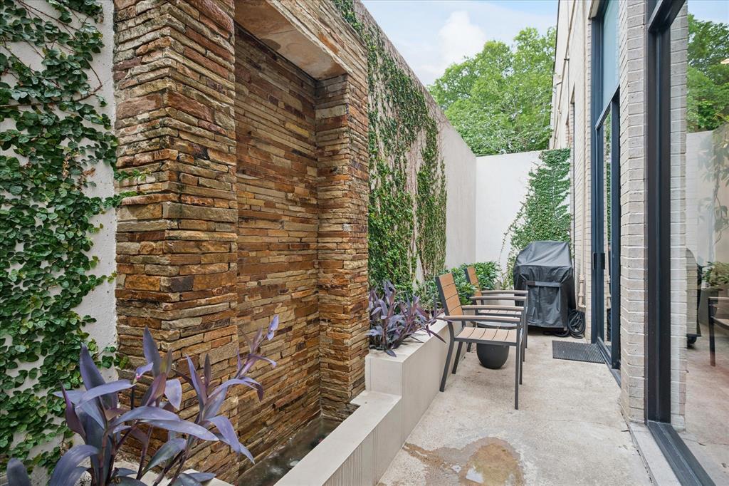 Elizabeth Street Add - Residential