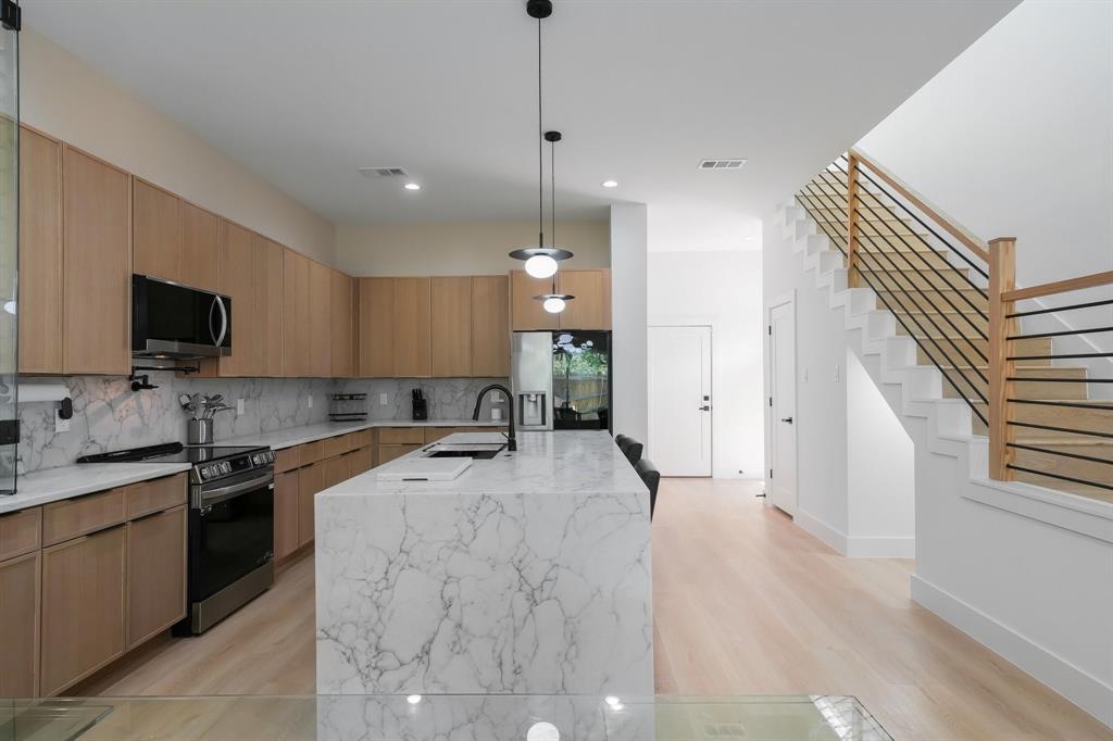 COLLEGE PARK (RIGGINS) - Residential