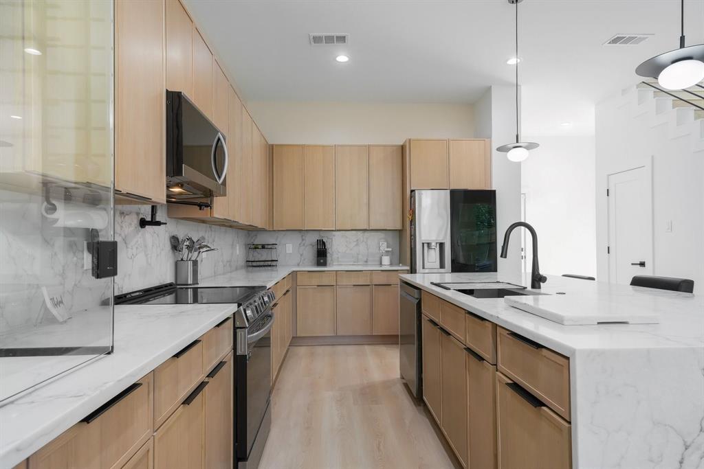 COLLEGE PARK (RIGGINS) - Residential